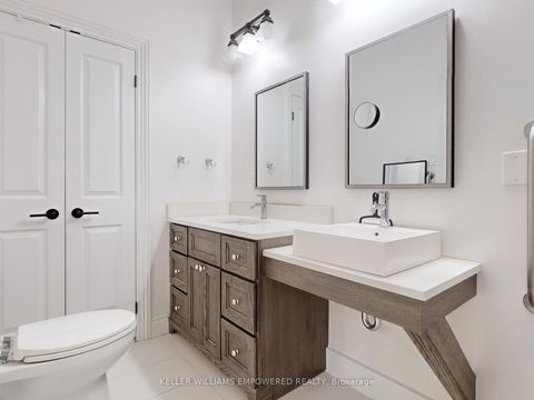 Photo 18 at 6 Macleod Estate Court, Jefferson, Richmond Hill