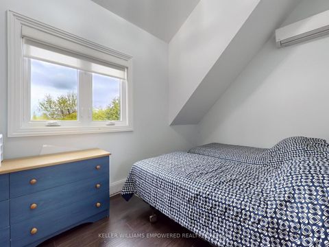 Photo 21 at 6 Macleod Estate Court, Jefferson, Richmond Hill