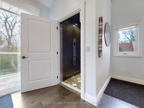 Photo 24 at 6 Macleod Estate Court, Jefferson, Richmond Hill