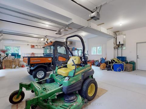 Photo 27 at 6 Macleod Estate Court, Jefferson, Richmond Hill