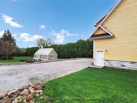 Photo 29 at 6 Macleod Estate Court, Jefferson, Richmond Hill