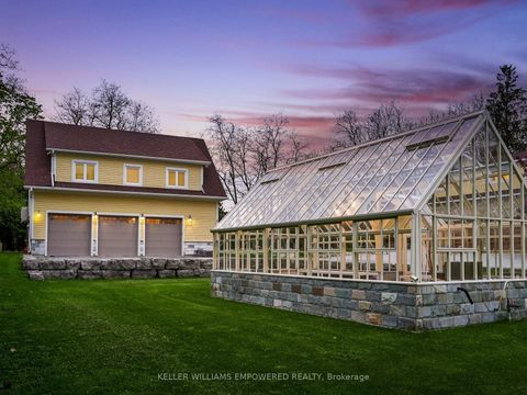 Photo 30 at 6 Macleod Estate Court, Jefferson, Richmond Hill