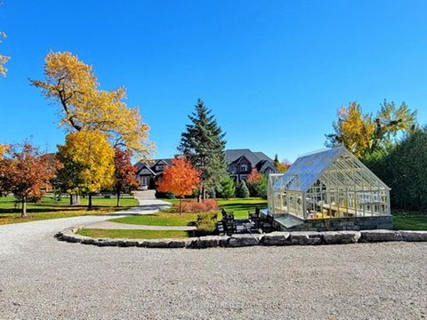 Photo 31 at 6 Macleod Estate Court, Jefferson, Richmond Hill