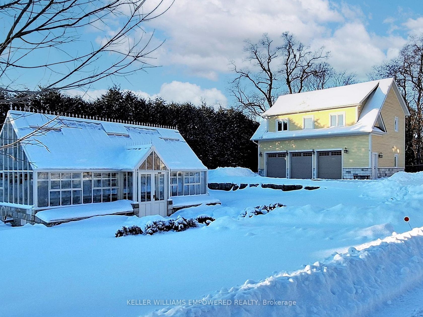 6 Macleod Estate Court, Jefferson, Richmond Hill photo 0