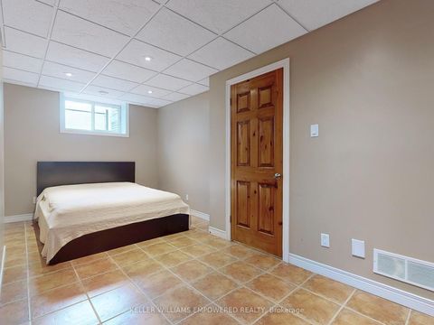 Photo 43 at 8 Macleod Estate Court, Jefferson, Richmond Hill