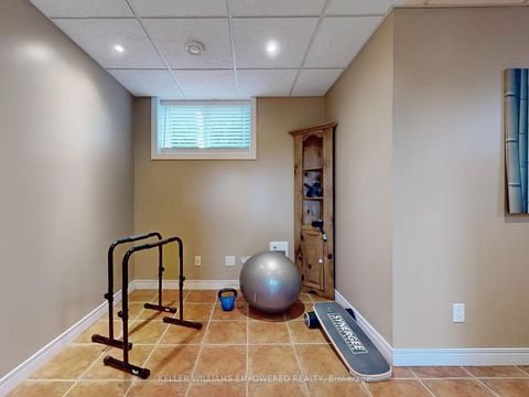 Photo 44 at 8 Macleod Estate Court, Jefferson, Richmond Hill