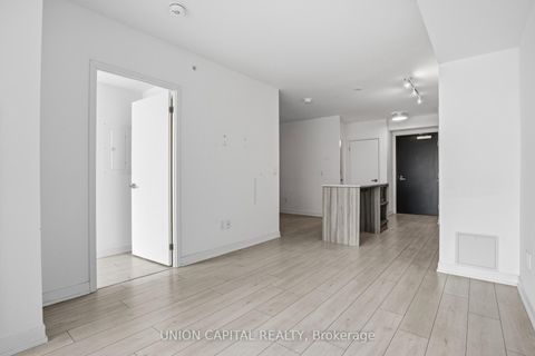 Photo 6 at 222 - 31 Tippett Road, Clanton Park, Toronto