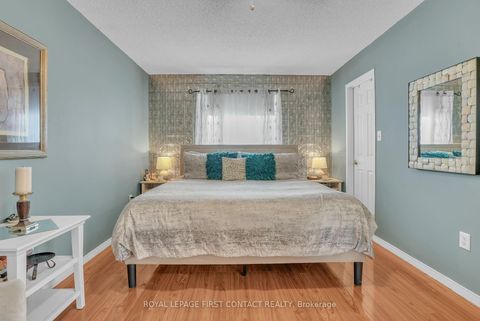 Photo 12 at 28 Hewitt Place, Georgian Drive, Barrie