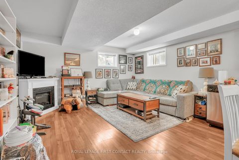 Photo 18 at 28 Hewitt Place, Georgian Drive, Barrie