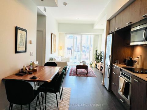 Photo 7 at PH09 - 50 Mccaul Street, Chinatown, Toronto