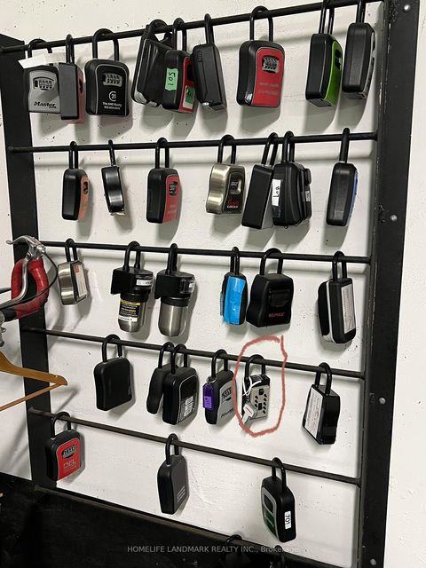 Photo 17 at PH09 - 50 Mccaul Street, Chinatown, Toronto