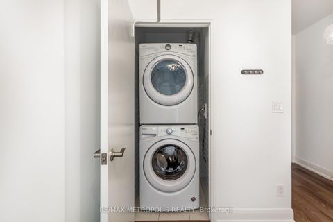 Photo 7 at 3507 - 2910 7 Highway, Concord, Vaughan