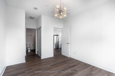 Photo 12 at 3507 - 2910 7 Highway, Concord, Vaughan