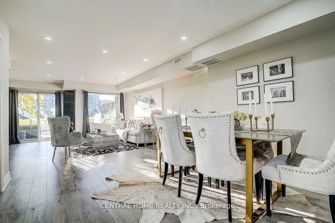Photo 2 at 11 - 988 Sheppard Avenue W, Bathurst Manor, Toronto