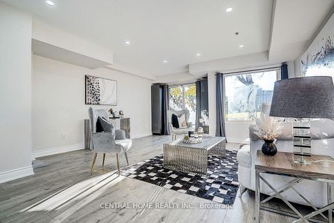 Photo 6 at 11 - 988 Sheppard Avenue W, Bathurst Manor, Toronto