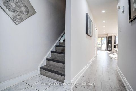 Photo 14 at 11 - 988 Sheppard Avenue W, Bathurst Manor, Toronto