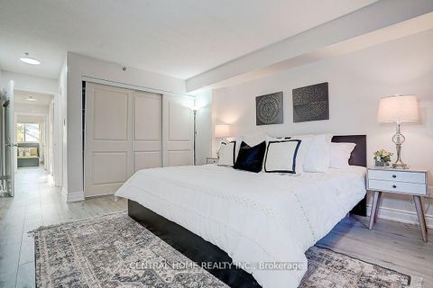Photo 21 at 11 - 988 Sheppard Avenue W, Bathurst Manor, Toronto