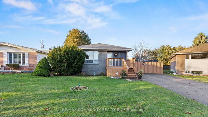 Photo 3 at 855 Zator Avenue, Bay Ridges, Pickering