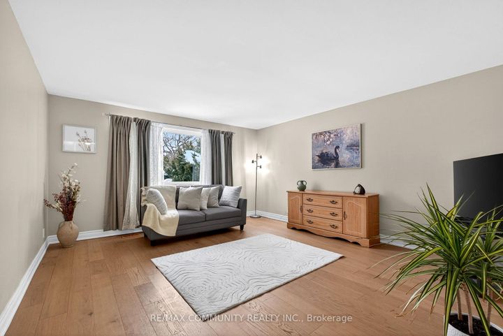 Photo 11 at 855 Zator Avenue, Bay Ridges, Pickering