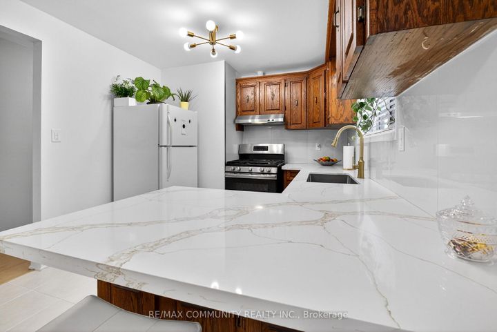 Photo 26 at 855 Zator Avenue, Bay Ridges, Pickering