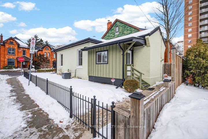 Photo 32 at 139 Queen Street S, Durand, Hamilton