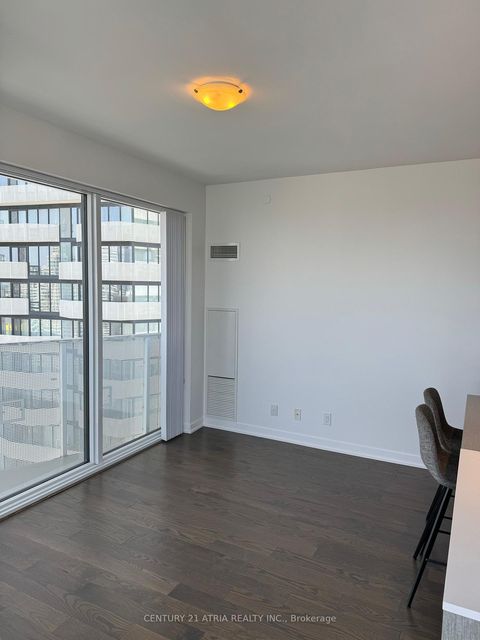 Photo 7 at 6604 - 100 Harbour Street, Waterfront Communities C1, Toronto