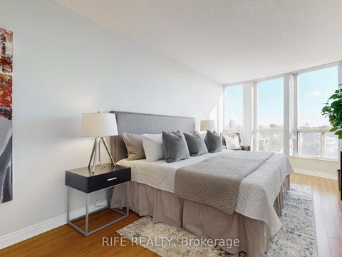 Photo 17 at 906 - 260 Doris Avenue, Willowdale East, Toronto