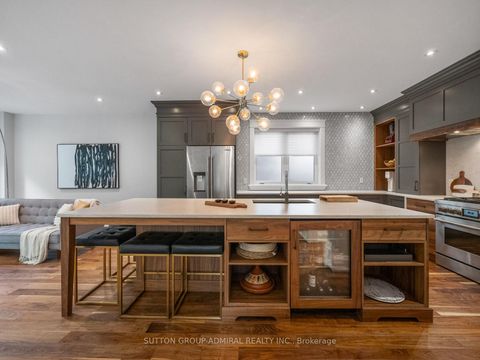 Photo 9 at 26 Puckeridge Crescent, West Deane, Toronto