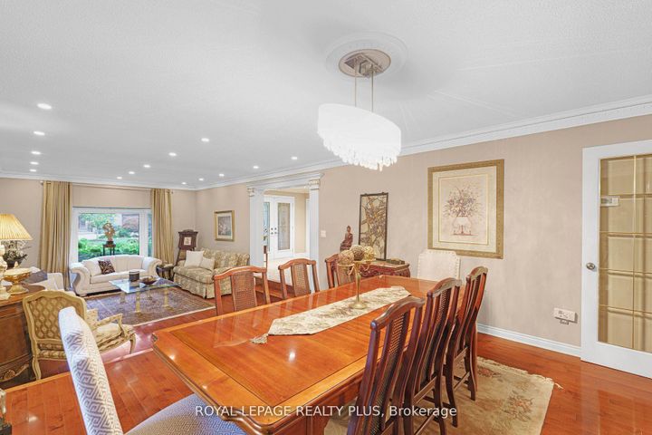 Photo 7 at 1760 Featherston Court, Erin Mills, Mississauga