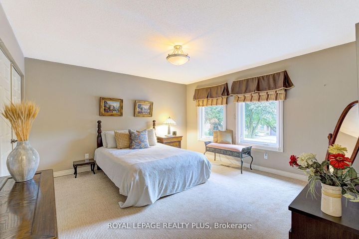 Photo 22 at 1760 Featherston Court, Erin Mills, Mississauga