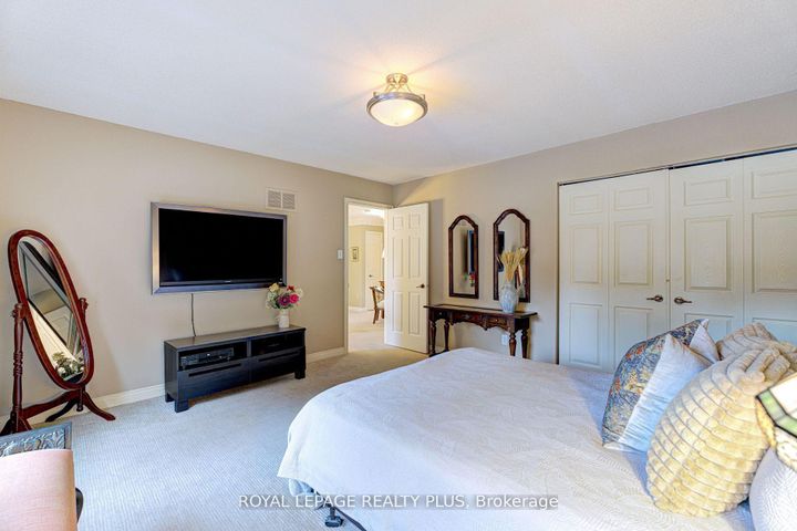 Photo 23 at 1760 Featherston Court, Erin Mills, Mississauga