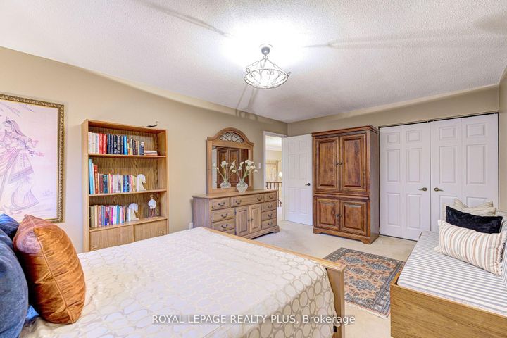 Photo 28 at 1760 Featherston Court, Erin Mills, Mississauga