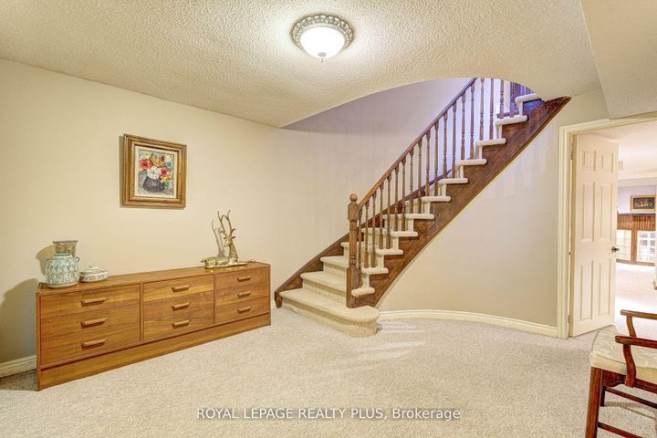 Photo 34 at 1760 Featherston Court, Erin Mills, Mississauga