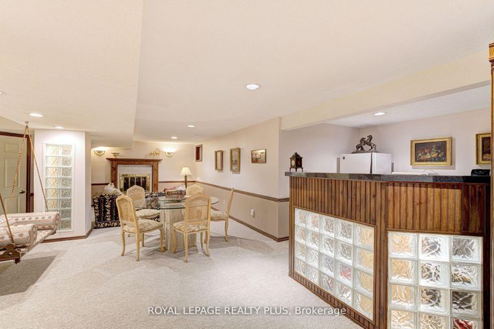 Photo 37 at 1760 Featherston Court, Erin Mills, Mississauga