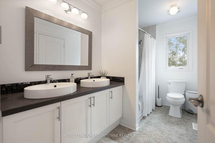 Photo 31 at 19 Grist Mill Drive, Georgetown, Halton Hills