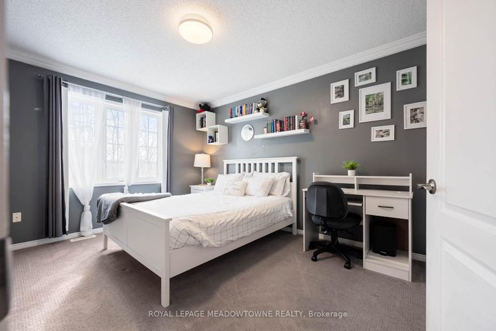 Photo 32 at 19 Grist Mill Drive, Georgetown, Halton Hills