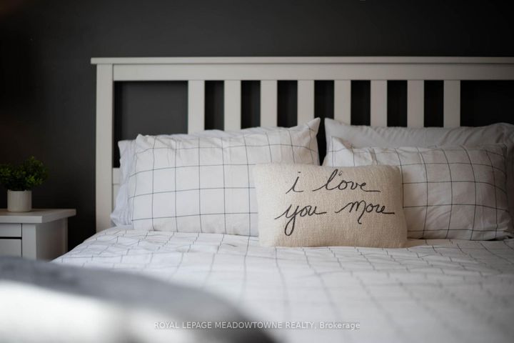 Photo 34 at 19 Grist Mill Drive, Georgetown, Halton Hills