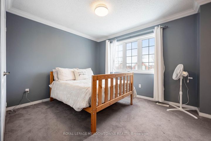 Photo 35 at 19 Grist Mill Drive, Georgetown, Halton Hills