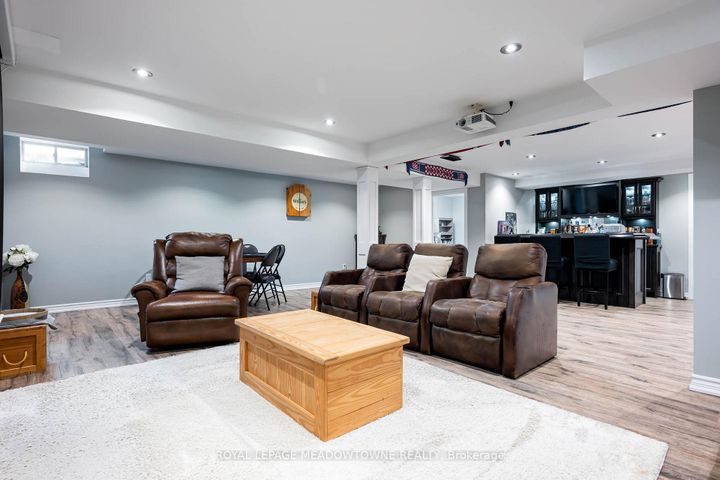 Photo 40 at 19 Grist Mill Drive, Georgetown, Halton Hills