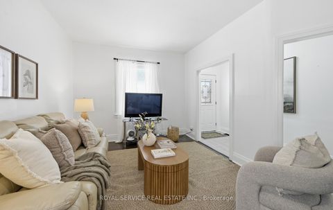 Photo 8 at 14 Liberty Place, Bowmanville, Clarington