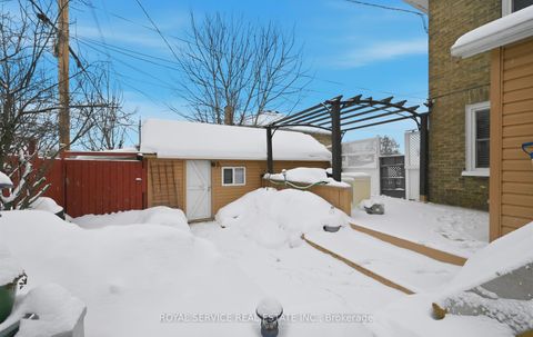 Photo 32 at 14 Liberty Place, Bowmanville, Clarington