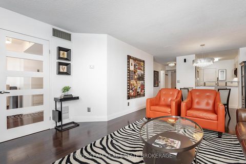 Photo 11 at 304 - 150 Dunlop Street E, City Centre, Barrie