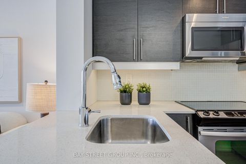 Photo 11 at 713 - 125 Western Battery Road, Niagara, Toronto