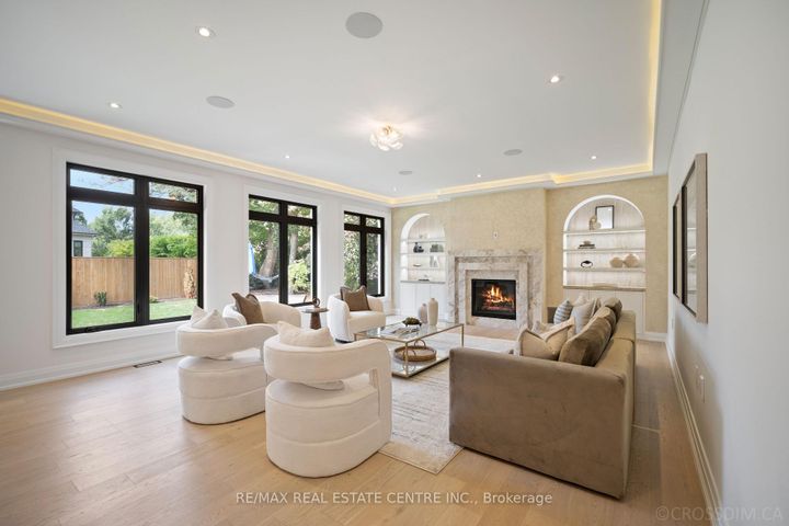 Photo 10 at 1065 Rebecca Street, WO West, Oakville