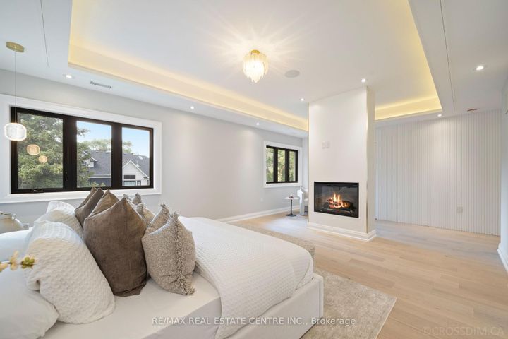 Photo 17 at 1065 Rebecca Street, WO West, Oakville