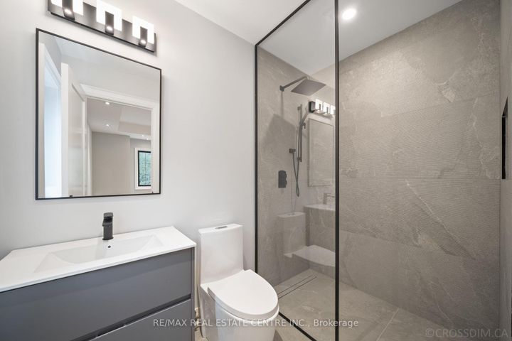 Photo 21 at 1065 Rebecca Street, WO West, Oakville