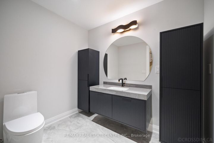 Photo 34 at 1065 Rebecca Street, WO West, Oakville