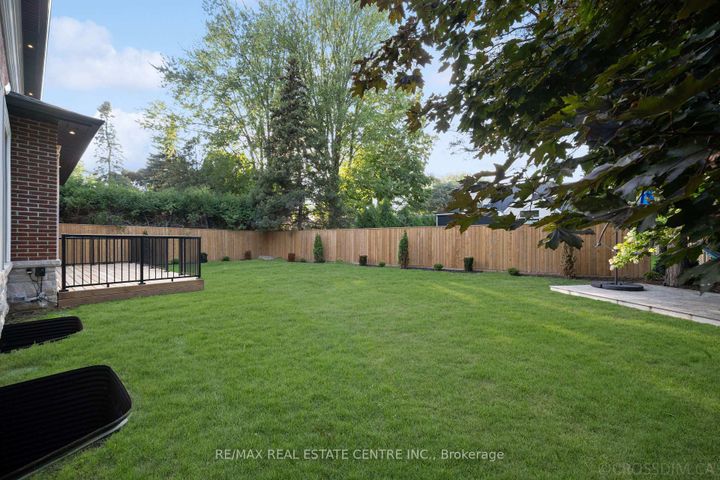 Photo 38 at 1065 Rebecca Street, WO West, Oakville