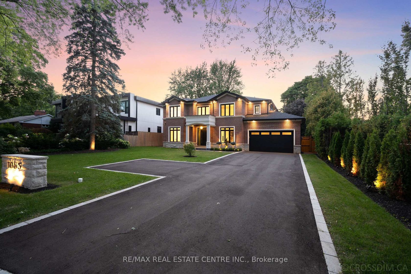 1065 Rebecca Street, WO West, Oakville 