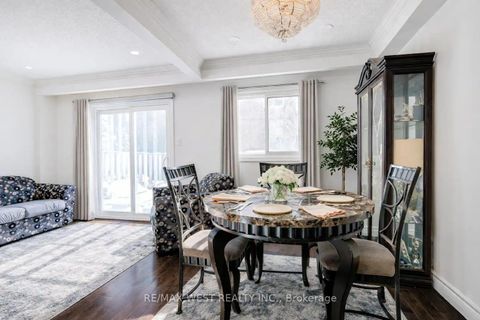 Photo 8 at 5 - 34 Dundalk Drive, Dorset Park, Toronto